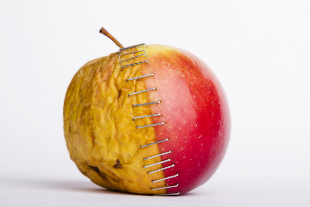 Harmful effects of cosmetics on skin & How to Overcome from that